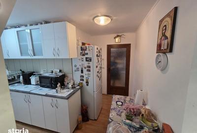Apartament cu 3 camere semidecomandat în Central - 2