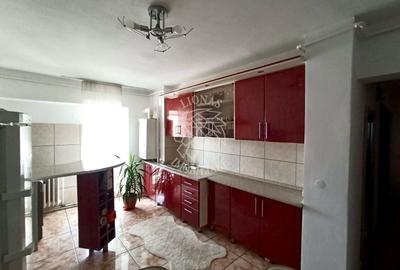 Apartament cu 3 camere decomandat, mobilat în Central - 1
