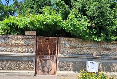 Casă cu 4 camere cu Teren 750 Mp în Chercea - 8