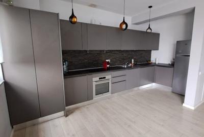 Apartament cu 3 camere decomandat în Central - 2