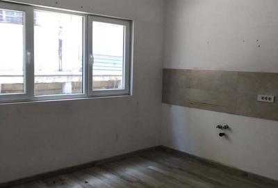 Spațiu comercial, de 150 mp, în Sebastian - 4