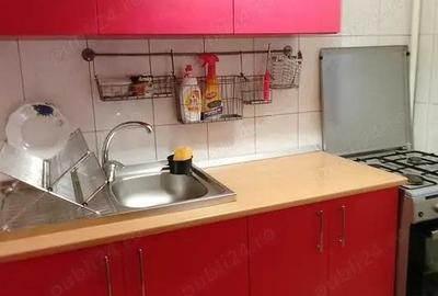 Garsoniera titan-parc brancusi-metrou 5 minute-stradal - 2