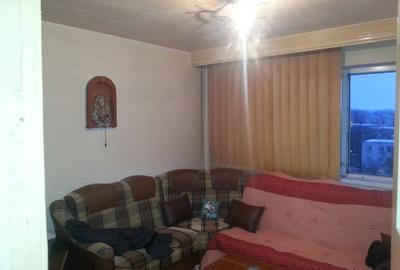 Apartament cu 2 camere semidecomandat, mobilat în Tomis Nord