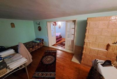 Casă cu 4 camere în Pojorâta - 8