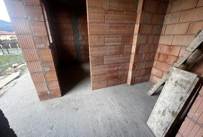 Casă individuală cu 5 camere cu Canalizare în Florești - 19