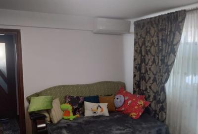 Apartament 2 camere Zona Milcov - Petrom - 1
