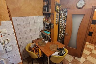 Apartament cu 4 camere decomandat în Circumvalațiunii - 4