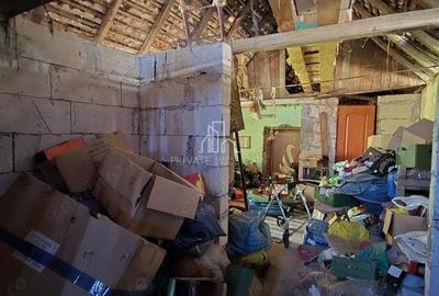 Casă cu 2 camere cu Teren 1523 Mp în Periferie