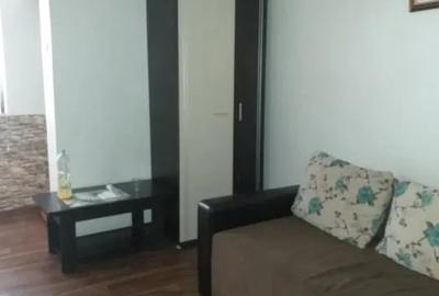 Apartament cu 2 camere semidecomandat, mobilat în Podu Roș - 2