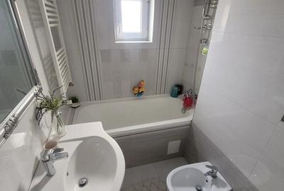 Se inchiriaza apartament 3 camere, str Dobrogeanu Gherea, etajul 1 - 4