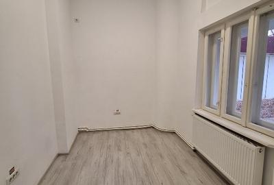 Birou, de 150 mp, în Piața Centrală - 3