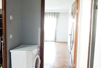 Apartament cu 2 camere decomandat în Micro 17 - 8