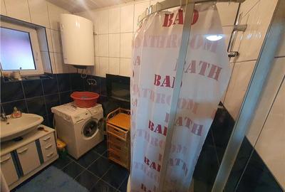 Casă cu 4 camere cu Canalizare în Slimnic - 24