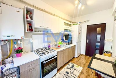 Apartament cu 2 camere decomandat în Galata - 5