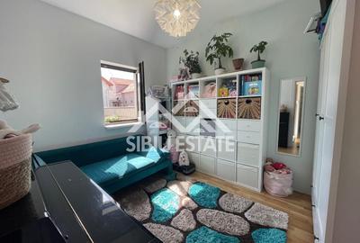 Duplex cu 5 camere cu Canalizare în Cristian - 31