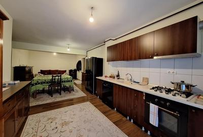 Apartament cu 2 camere semidecomandat, mobilat în Florești - 3