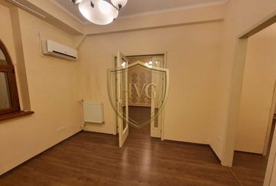Apartament cu 3 camere circular în Unirii