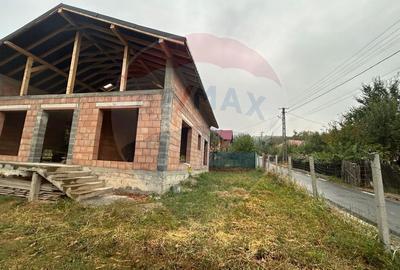 Casa la ro?u de vanzare Tau?ii Magherau? Casa la ro?u de vanzare Tau?ii Magherau? - 2