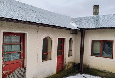 Teren 507mp cu casa batraneasca - 8