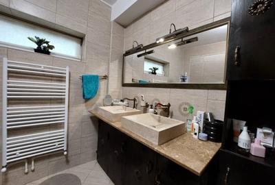 3 CAMERE  |  COMPOZITORI  | CONSTANTA - 13