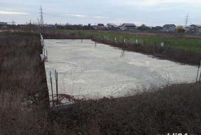 Casă cu Teren 5000 Mp în Central - 2