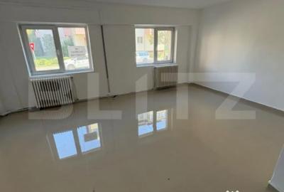 Spațiu comercial, de 80 mp, în Central - 5
