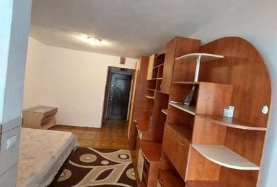 Garsonieră în Nicolina