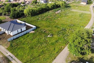 Teren Intravilan Becicherecu Mic In Vatra Satului,690 mp,Fs. 25m - 1