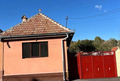 Casă cu 3 camere cu Teren 556 Mp în Central - 2