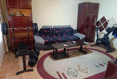 Apartament cu 5 camere decomandat în Dâmbovița - 2