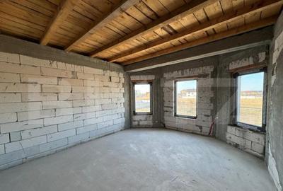 Casa semi-finisata P + M, 131 mp utili, teren 339 mp, Piel - 30