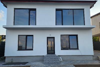 Casa la lac - Pret imbatabil - 2