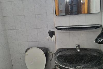 Inchiriez apartament cu 3 camere - 7