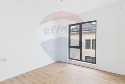 Apartament cu 3 camere în Tunari - 11