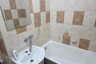 Apartament cu 3 camere decomandat în Târgu Cucu - 6