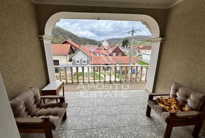 Vila unica, 520 utili, in inima judetului Caras-Severin - 6