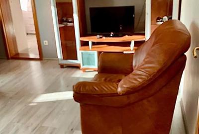 Vand apartament 2 camere, micro 3, etaj 2 - 4