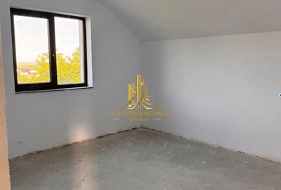 Casă cu Teren 403 Mp în Ipotești - 7