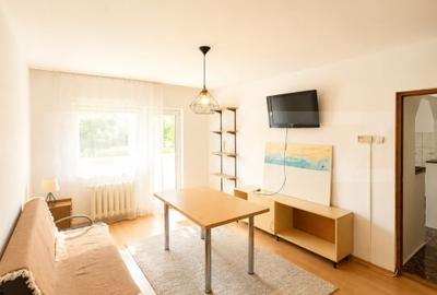 Apartament cu 2 camere decomandat, mobilat în Zorilor
