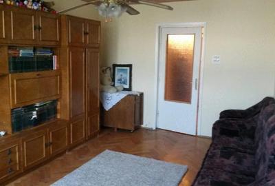 Apartament cu 3 camere semidecomandat în Central - 2