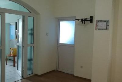 MOSILOR - int. Traian  vila 400 mp pretabila clinica, birouri - 9