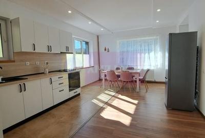 Vila de vanzare in Busteni - Zona Piatra Arsa - 9