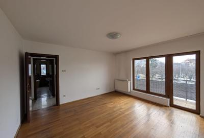 Apartament cu 3 camere decomandat, mobilat în Zorilor - 9