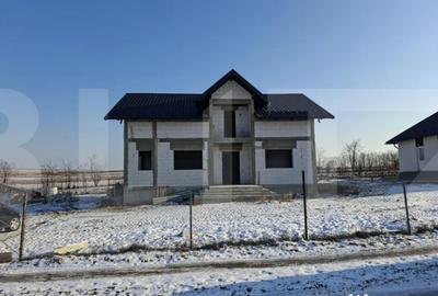 Casă cu 4 camere cu Teren 600 Mp în Stăuceni - 2