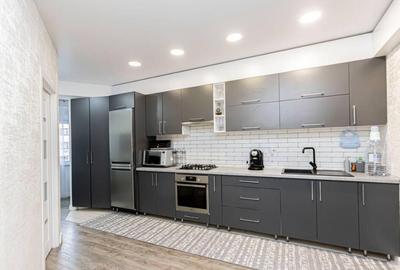 Apartament cu 3 camere decomandat în Tractorul - 5