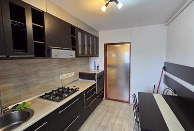 Apartament cu 3 camere decomandat în Gară - 2