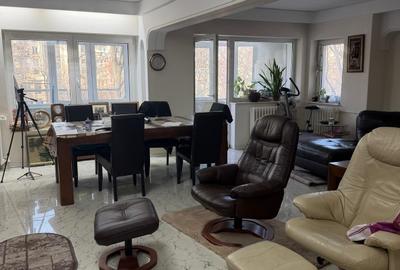 Apartament cu 4 camere semidecomandat, mobilat în Unirii - 3
