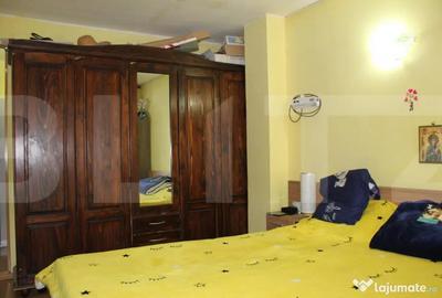 Casă cu 7 camere cu Teren 1580 Mp în Central - 11