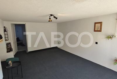 Hala industriala cu parcare de vanzare pe DN 1 - 2