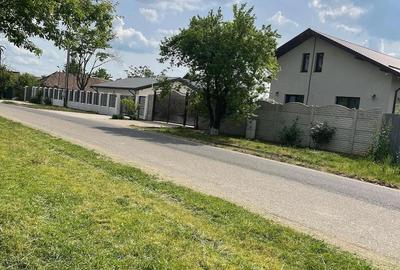 Teren de 1183 mp, în Surlari - 8